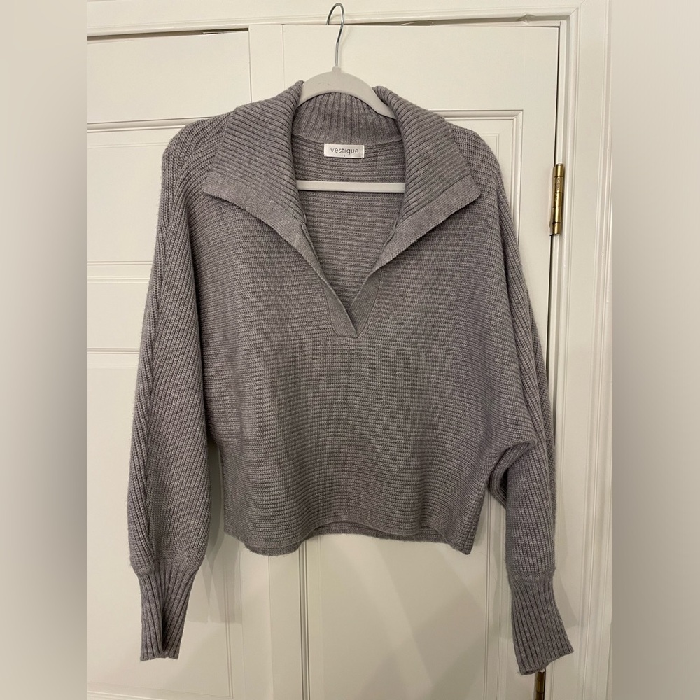 VESTIQUE CHUNKY GREY SWEATER